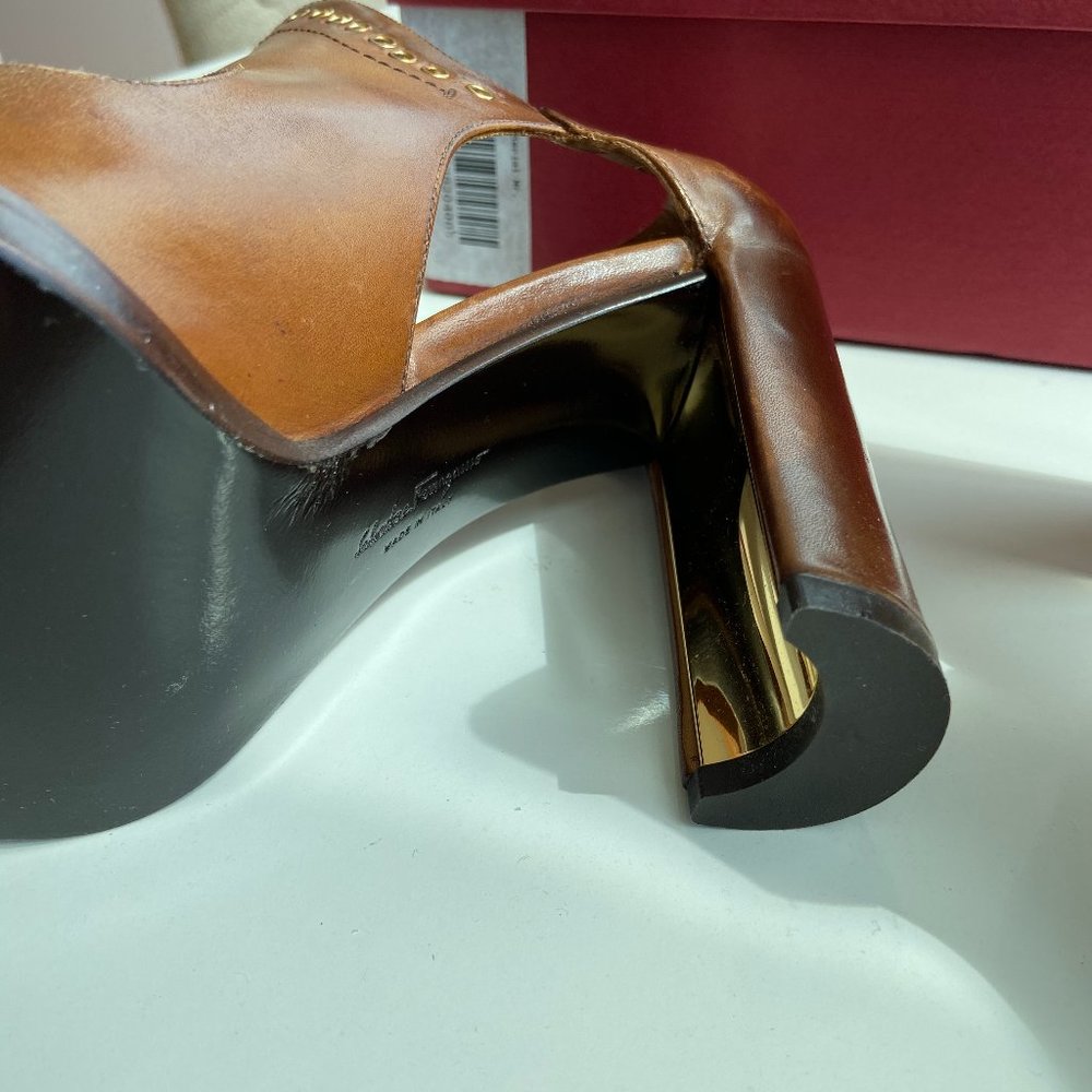 Salvatore Ferragamo Narny Leather Grommet Trim 8.5 - Picture 5 of 8